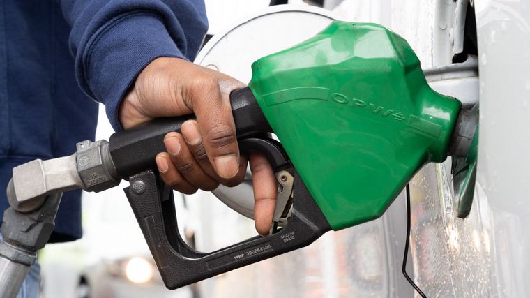 FOTO: Faltante de combustible: en las estaciones es mayor la demanda que la oferta