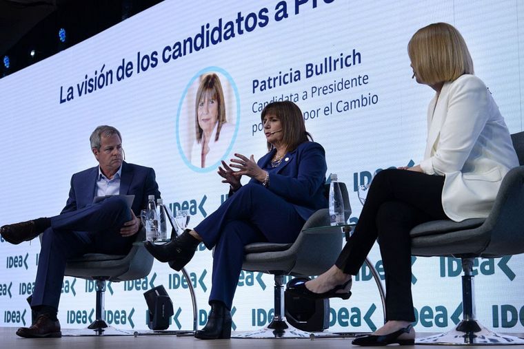 Patricia Bullrich, en el Coloquio de IDEA en Mar del Plata. 