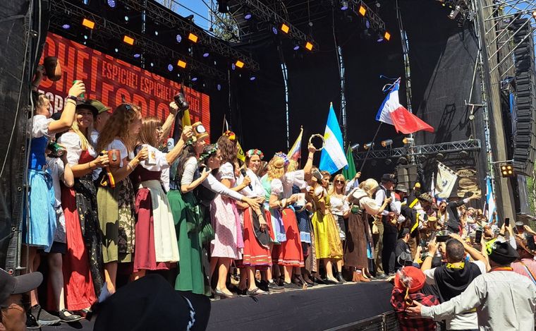 Inició la Oktoberfest: crece la expectativa de comerciantes en Villa General Belgrano