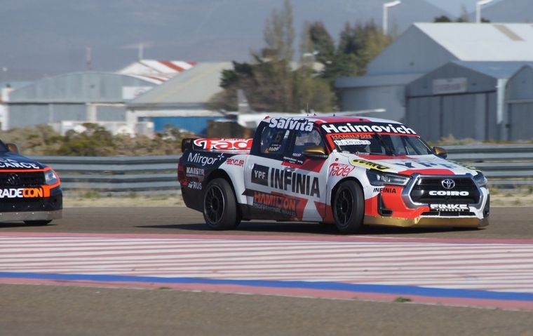 FOTO: Werner/Hilux ganó la serie mas rápida en Comodoro Rivadavia.