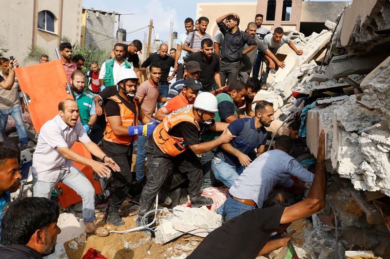 FOTO: Israel combate a Hamas: más de 1.000 muertos y al menos 100 rehenes israelíes