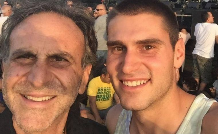 El cordobés asesinado, Rodolfo Skariszewski, junto a su hijo.