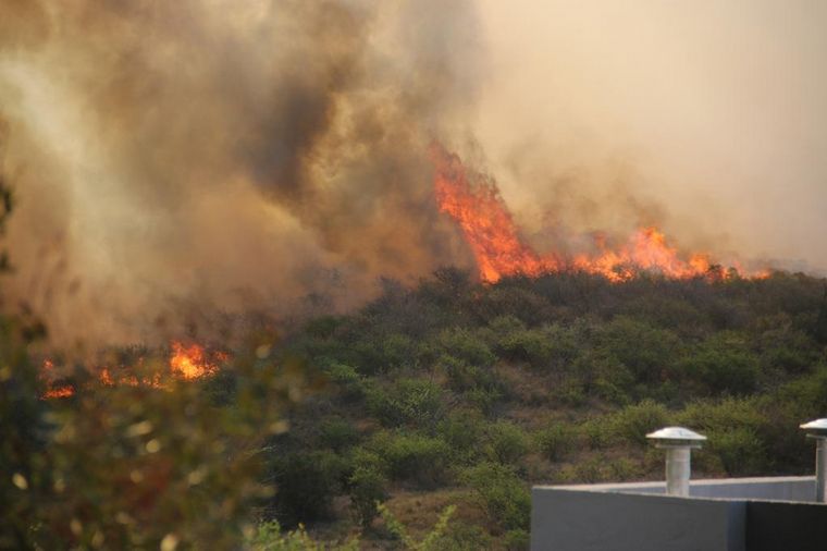 Las llamas azotan distintos puntos de la provincia de Córdoba.