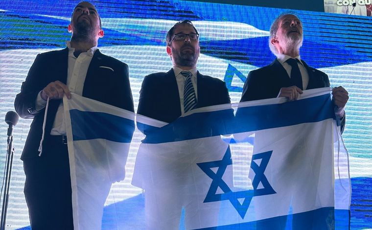 Autoridades de la DAIA, en apoyo a Israel.
