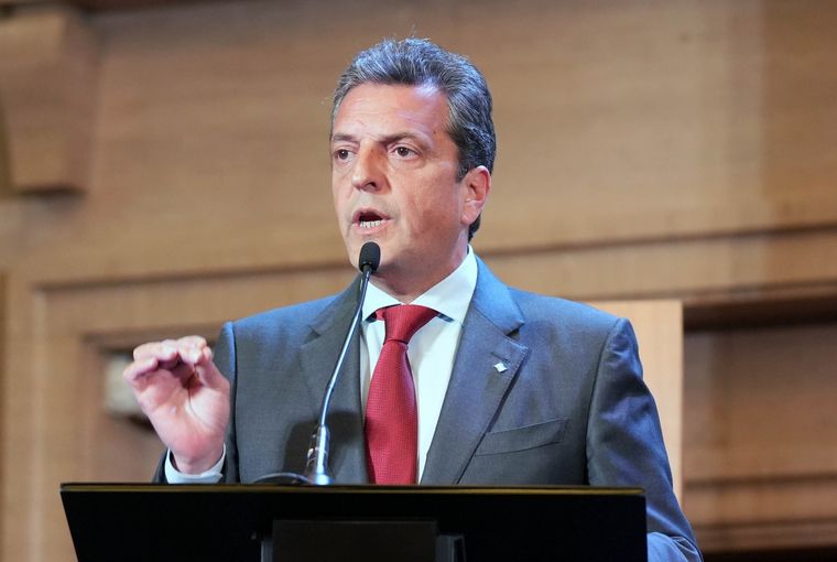 Massa propuso examen psicofísico a los candidatos en caso de haber balotaje.