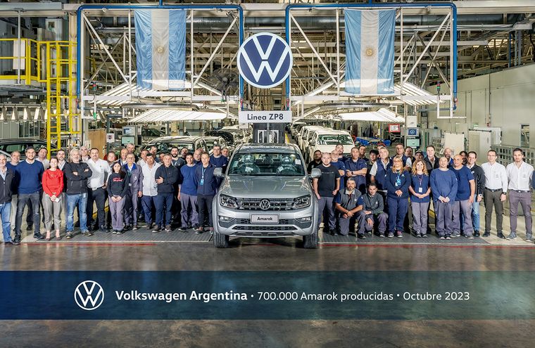 FOTO: Volkswagen Argentina celebra la producción de 700.000 Amarok en el país