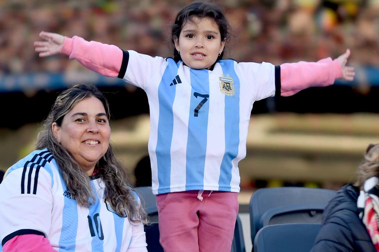 FOTO: Los hinchas argentinos coparon el Monumental. 