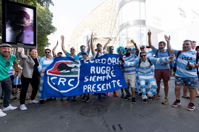 Los hinchas argentinos coparon Marsella.