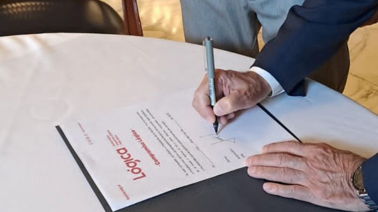 Schiaretti, Bullrich y Milei firmaron un compromiso de transparencia fiscal