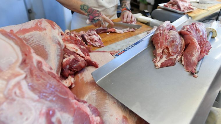 FOTO: Aseguran que en el último año disminuyó casi un 50% el consumo de carne
