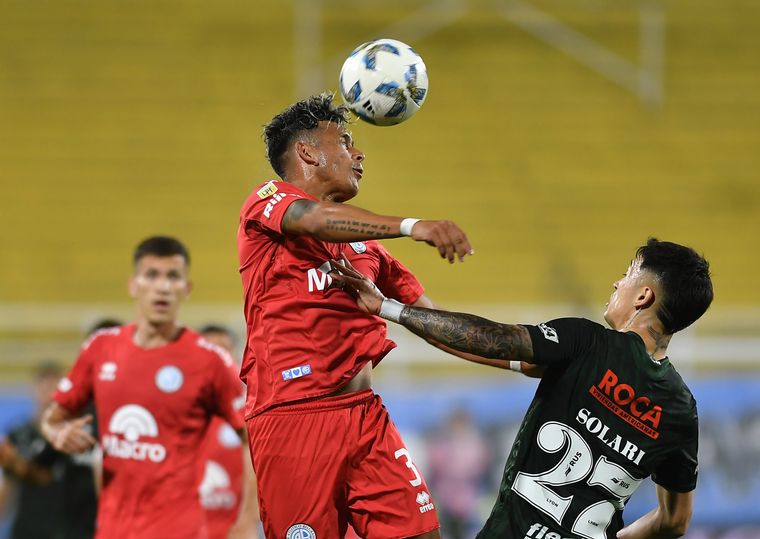 Defensa-Belgrano, un duelo intenso.