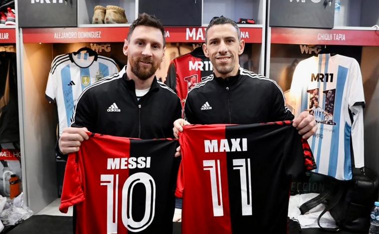 FOTO: Messi y Maxi Rodríguez en la despedida de la 