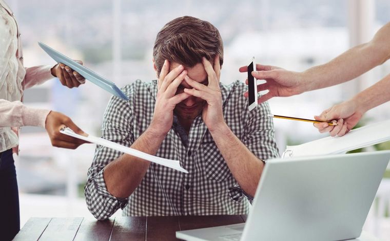 FOTO: Cuáles son los síntomas de burnout. (Foto: Adobe Stock)