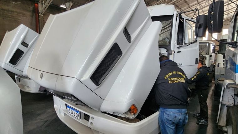 Secuestraron 16 camiones robados que luego eran vendidos