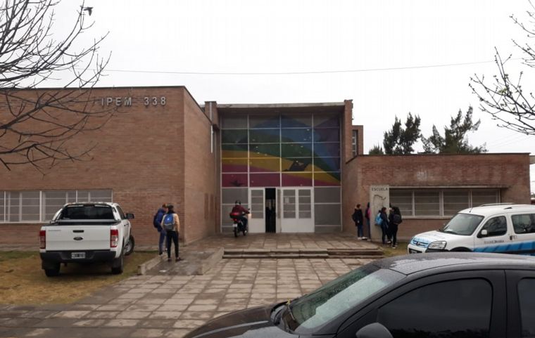 FOTO: La escuela de barrio Marqués Anexo que enfrentó a las balas con palabras.