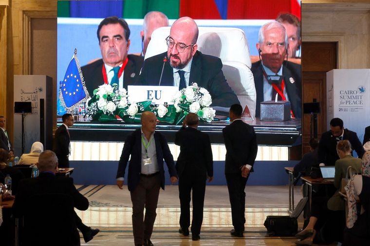 FOTO: Medio Oriente: dirigentes de más de 30 países instaron a un alto el fuego.