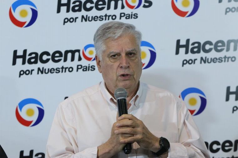 FOTO: Carlos Gutiérrez encabezó la lista de postulantes a diputados de HxNP. 