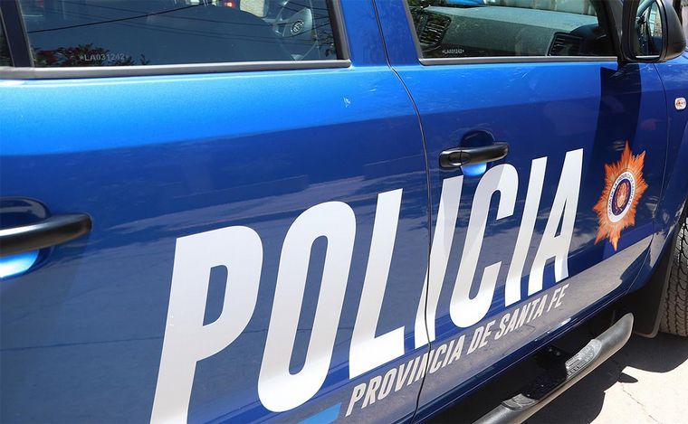 Intentó asesinar a su pareja y se mató al chocar su moto contra un auto