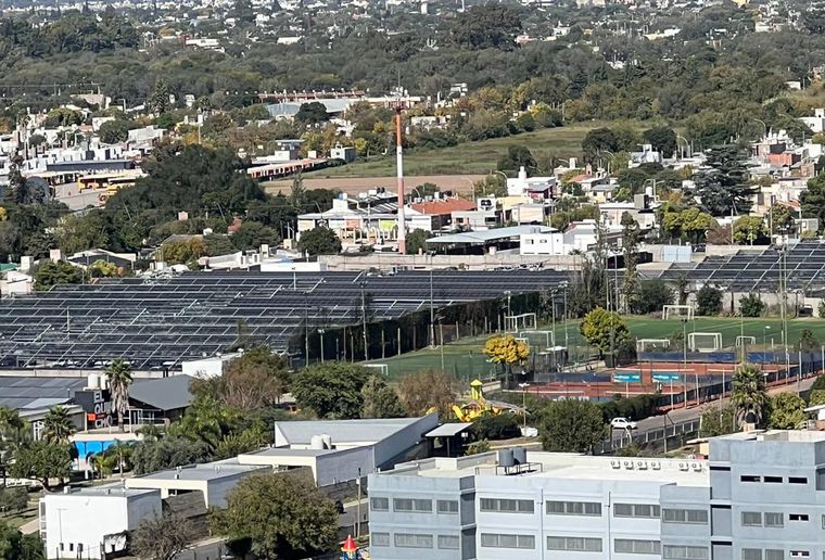 Maipú Automotrores construyó el primer parque solar comunitario