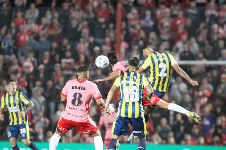 "La Gloria" y "El Canalla" no se sacaron ventajas.