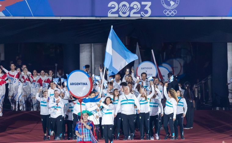 FOTO: Delegación argentina en los Juegos Panamericanos Santiago 2023 (Foto: PrensaCOA).