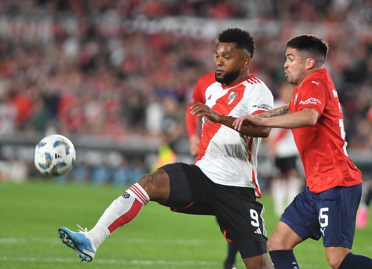 El Monumental es sede de otro clásico argentino