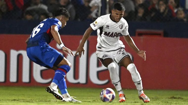 El "Granate" obtuvo su primer triunfo en el torneo.