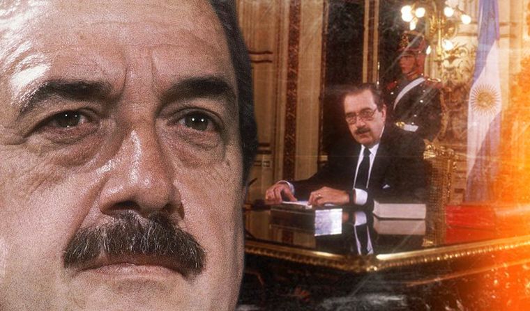Alfonsín renunció a 5 meses de terminar su mandato.