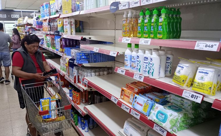 FOTO: Preocupa la caída del consumo en supermercados