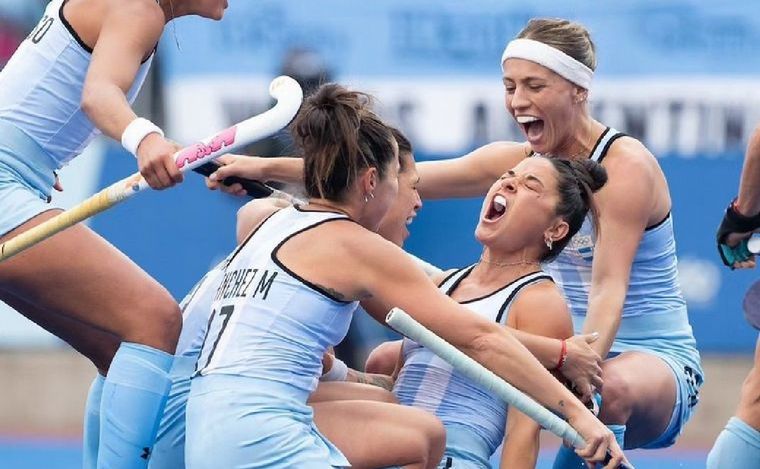 Las Leonas golearon a Estados Unidos. (Foto:@LeonasARGHockey)