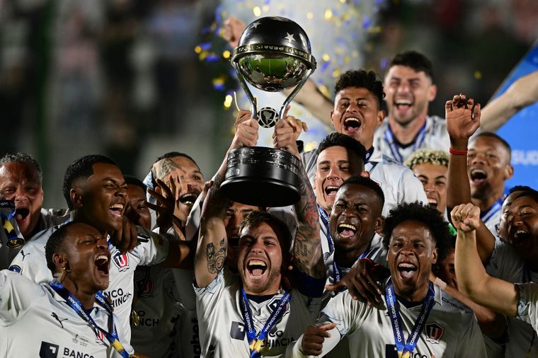 FOTO: Liga de Quito es el nuevo campeón de la Sudamericana. 