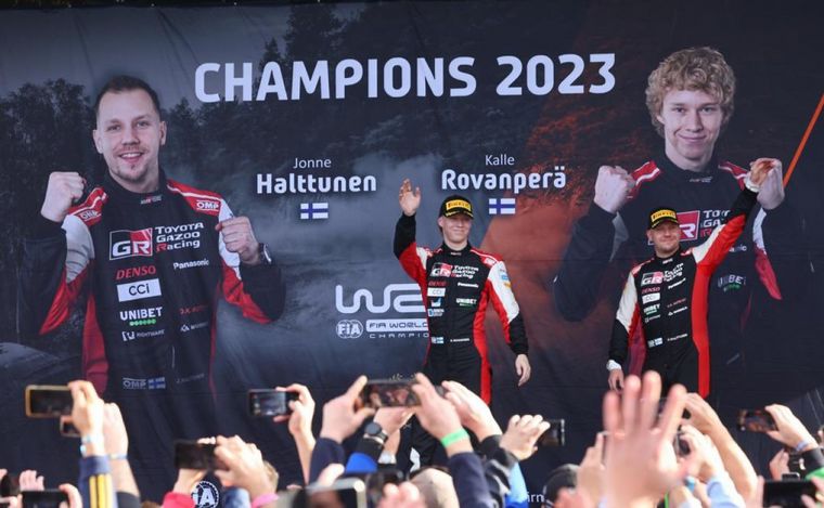 FOTO: Rovanperä y Halttunen, otra vez, campeones del mundo de rallies