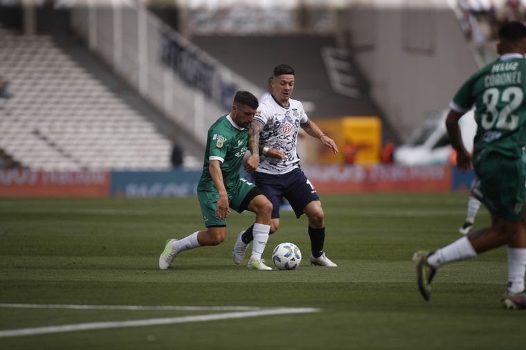 Talleres-Banfield, un duelo disputado.