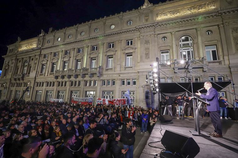 La UCR realizó un homenaje a Raúl Alfonsín a 40 años de su histórica elección.