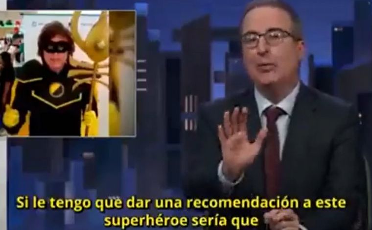 John Oliver se burló de Javier Milei en la televisión estadounidense.