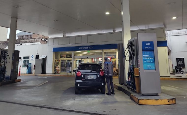 La nafta súper alcanzó los 1.160 pesos por litro. 