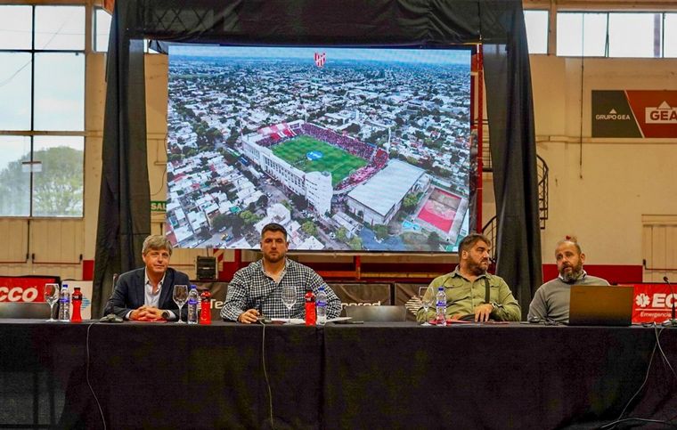 Cavagliatto presidió la Asamblea. (Foto: @InstitutoACC)