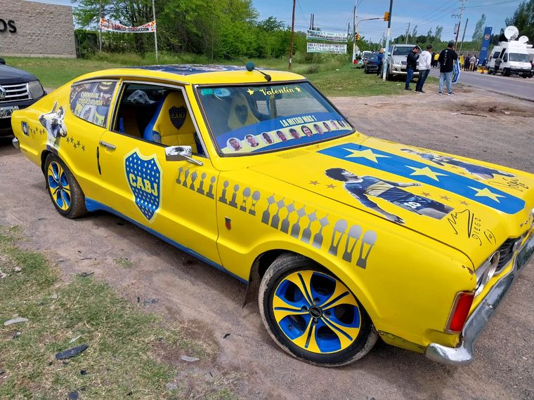 Los hinchas de Boca esperan por los jugadores