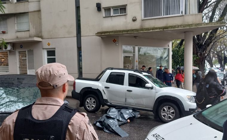 Presunto intento de robo millonario terminó con un muerto en plena calle.