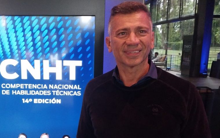 El Mustang Mach-e, el primer auto deportivo eléctrico del país, llega a Córdoba.