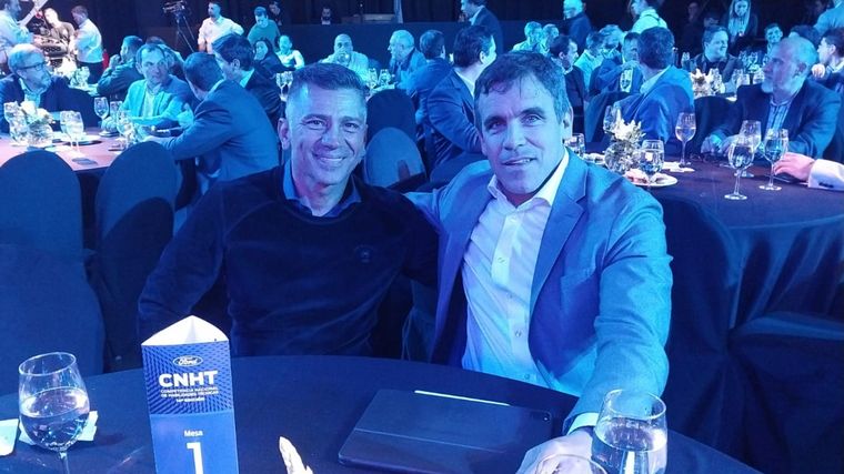 El Mustang Mach-e, el primer auto deportivo eléctrico del país, llega a Córdoba.