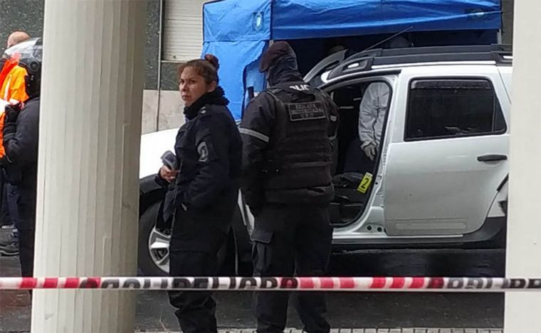 Presunto intento de robo millonario terminó con un muerto en plena calle. 