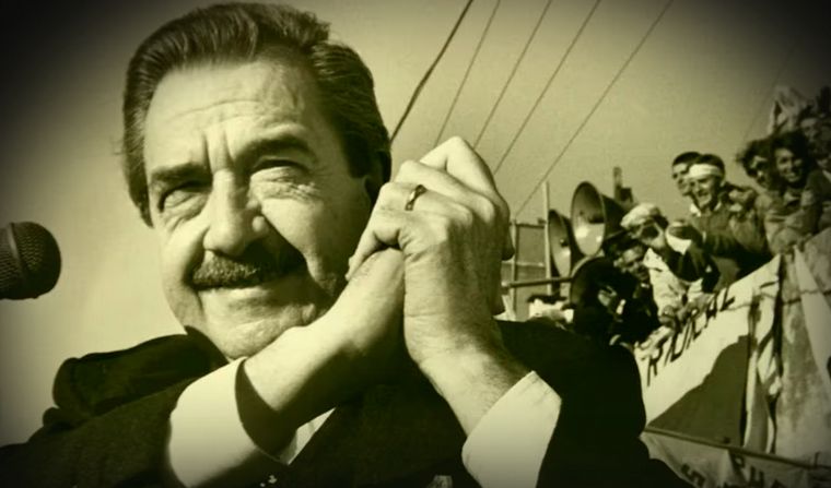 Con Alfonsín renació la esperanza luego de 6 años de dictadura.