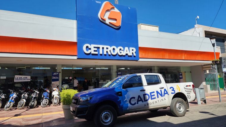 La feliz ganadora del concurso de Cadena 3 y Cetrogar ya tiene su premio