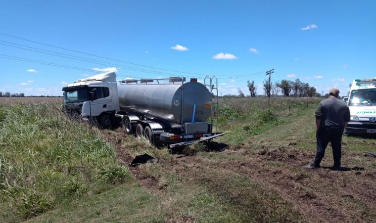 Un conductor murió en un accidente entre un auto y un camión (Foto: radioestacion)