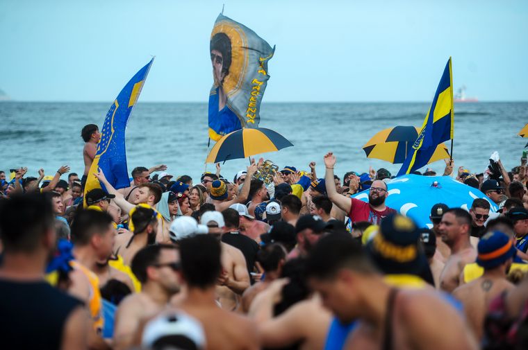 FOTO: El banderazo de Boca en Copacabana