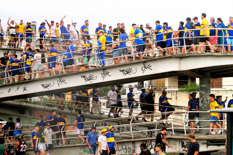 FOTO: Los hinchas de Boca se movilizan por todo Rio. 
