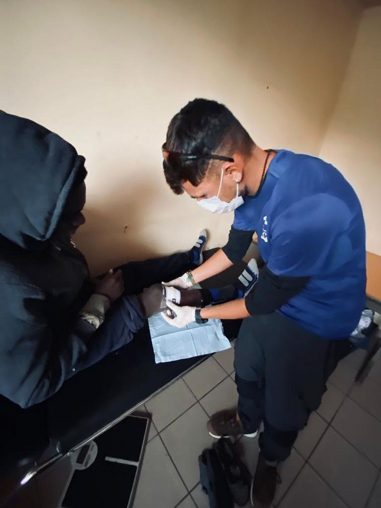 Facundo Pérez viaja a los Alpes para dar ayuda humanitaria a refugiados