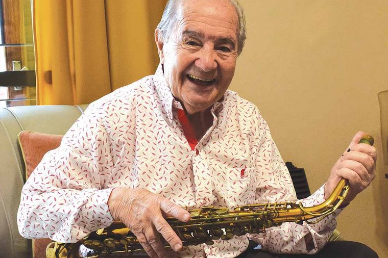 FOTO: Murió Hugo Forestieri, el saxofonista cordobés de los carnavales barriales