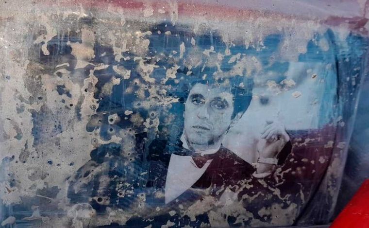 Más envoltorios con la cara de Tony Montana